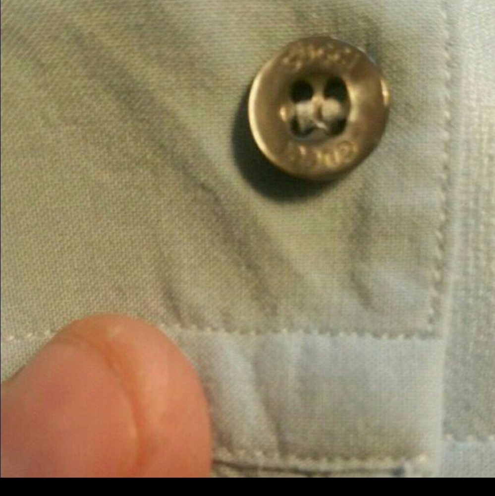 AUTHENTIC  GUCCI SHIRT SIZE 18x17.5